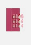 Press-on Nails - Pink & Hearts