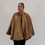 Wearing Cape - Plain Caramel - 160 X 160 Cm