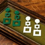 1 Pair Of Elegant Geometric Heart Pattern Earrings Retro Style Green & White Fashion Jewelry Statement Charm For Women