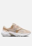 Nike AL8