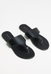 Edit Jill Leather Thong - Black