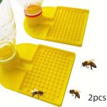 2-PACK Plastic Bee Water Dispenser Beekeeping Water Feeder Fits 30MM Mineral Water Bottle Mouth Anti-drowning Wide Feeding Area