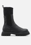 Kelseyy Boot - Black