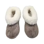 Snoogz Sheepskin Slippers Size 10