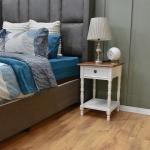 Colonial 1D Pedestal