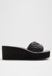 Menhaden Flatform - Black