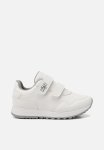 Tennis Walk - White