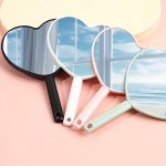 1PC Heart-shaped MINI Makeup Mirror With Handle Portable High-definition Handheld Plastic Mirror With Hanging Hole Vanity Cosmet