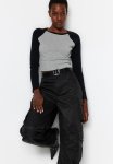 Raglan Sleeve Crop T-Shirt - Grey