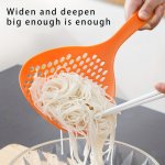 1PC Colander Spoon Scoop Colander Strainer Slotted Spoon Plastic Large Noodle Spoon Scoop Colander Strainer Spoon Kitchen Pasta