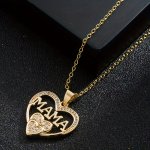 1PC Elegant And Exquisite Necklace With Heart-shaped With Word "mom" Pendant
