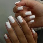 24PCS Glossy White Press On Nails Medium Square Fake Nails Minimalist Style False Nails Solid Color Full Cover Fake Nails For Wo