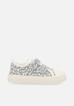 PoP Candy Floral Print Sneakers - Grey
