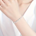 Elegant Sexy 925 Silver Plated Four-leaf Clover Bracelet For Women Alloy Charm Chain No Mosaic Design - Perfect For Daily Wear A