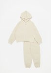 PoP Candy Hoodie & Pants Set - Beige