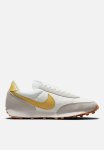 Nike Daybreak - Summit White saturn Gold-grey Fog