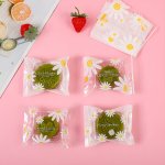 100PCS Clear Small Daisy Cookies Sealed Bags With White Inspiring Words Snowflake Crisp Packaging Bags