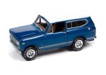 – 1:64 1979 International Scout II Dark Blue Metallic – Classic Gold Collection
