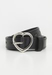 PoP Candy Heart Shaped Belt - Black