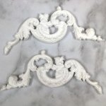 JP714 White Resin Italian Villa Scroll 2'S