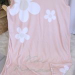 Personalised Fleece Blanket Plain Field Of Daisy Corner Daisy