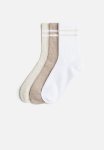 3-PACK Sports Socks In Drymove - White & Beige