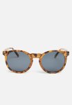 C Te Des Basques - Brown & Black