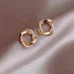 Fashion And Popular New Accessories Exquisite Flashing Rhinestone Twist Earrings