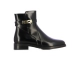 Signet Turn-lock Ankle Boot -black