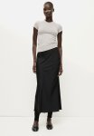 Fitted Microfibre T-Shirt - Light Greige