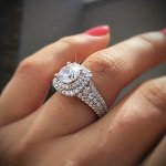 Gorgeous Shiny Zirconia Ring - Symbol Of Eternal Love Valentine's Day Jewelry For Girls Perfect For Anniversary & Evening Partie