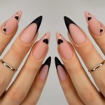 24PCS Press-on Almond-shaped False Nails Black French Tip With Pink Base And Golden Line Heart Design Full Cover Acrylic Nail Ki