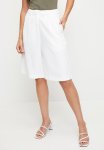 Edit Formal Walk Short - Milk