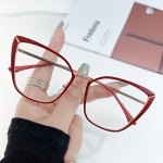 Minimalist Cat Eye Non-prescription Glasses Full Rim Metal Frame Clear Lens Fashion Eyewear For Women