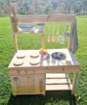 Festive Fever Deluxe Mud Kitchen + Free Metal Jug
