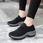 Women's Fashion Slip-on Breathable Running Shoes With Non-slip Air Cushion Sole