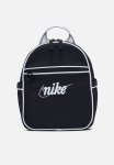 Nike Futura 365