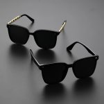 2PCS Cool Men's Black Fashion Glasses Rivet Style Chain Temple Trend Style Travel Glasses With Rhinestones
