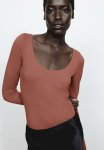 Long-sleeved Jersey Top - Rust Red