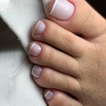 24PCS Glossy Short Square Press On Toenails White French Tip Fake Toenails Minimalist Style Nude Full Cover False Toenails For W