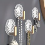 4PCS Shell Shaped Hooks Sticky Hooks Waterproof Self Adhesive Wall Hooks Perfect For Hanging Towels Keys & Coats In Kitchen Bath