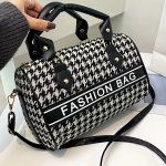 Fashionable Handbag Shoulder Bag Lightweight Houndstooth Pattern Large Capacity Shoulder Bag Women's Outdoor Commuter Crossbody