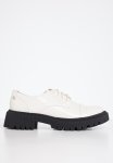 Exchange 2 Chunky Derby - White