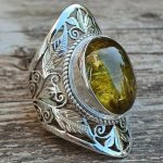 Vintage Band Ring Silver Plated Inlaid Gemstone In Egg Shape Retro Flower Carving On The Band Suitable For Men And Women Dupes L