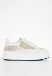 Superbalist Zeleah Sneaker - Beige