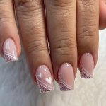 24PCS Pink French Tip Press On Nails Short Square Fake Nails Glossy Full Cover Glitter False Nails With Heart And White Line Des
