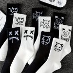 3 5 10 Pairs Of Men's Trendy Graffiti Pattern Crew Socks Breathable Comfy Casual Unisex Socks For Men's Outdoor Wearing