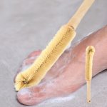 1PC Long Handle Toe Cleaner Brush Reusable For Elderly Pregnant Moms & Mobility Impaired Individuals Easy-grip With Hanging Hole