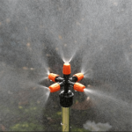 1PC Lawn Sprinkler Garden Sprinkler 360 Degree Five Outlet Nozzle Irrigation Grass Water Sprinkler System Garden Hose Sprinkler