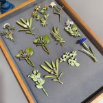 Creative All-match Green Plant Flower Pearl Brooch